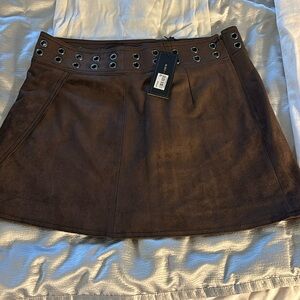 NWT 🎉BCBG MaxAzaria Gorgeous Brown Suede Mini Skirt